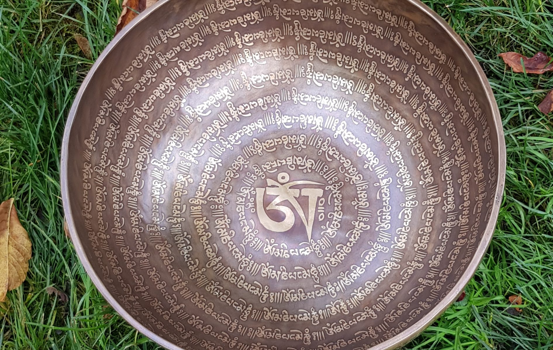 langschale Tibet, graviert